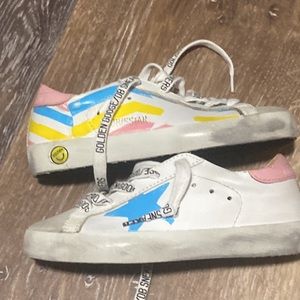 Golden Goose SStar kids sneaker size 28 (10-11) like new so cute!